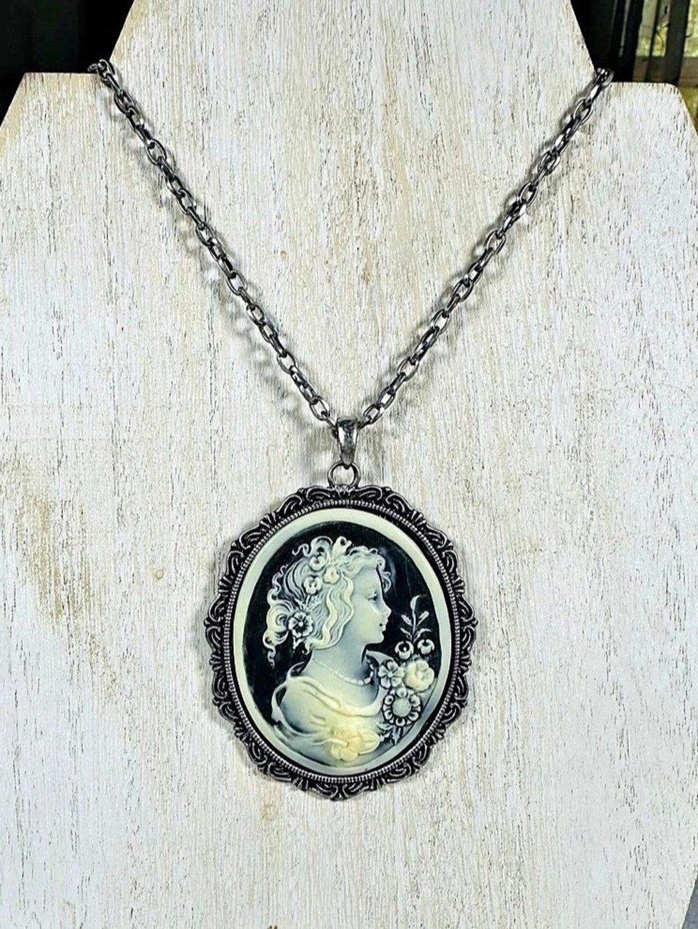 Victorian Classic Cameo Pendant Of A Woman Long Silver Necklace Large